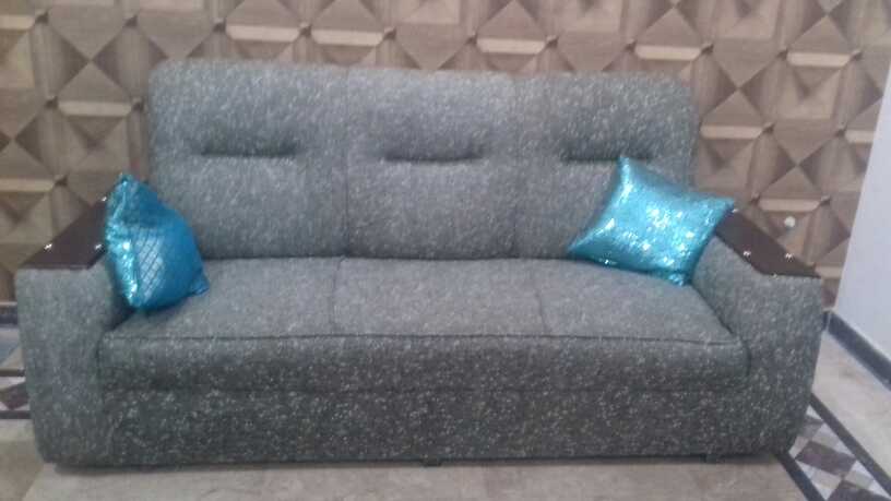 sofa set.. in Peshawar, Khyber Pakhtunkhwa - Free Business Listing