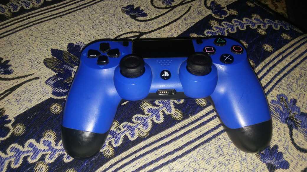 ps4 controller.. in Peshawar, Khyber Pakhtunkhwa - Free Business Listing