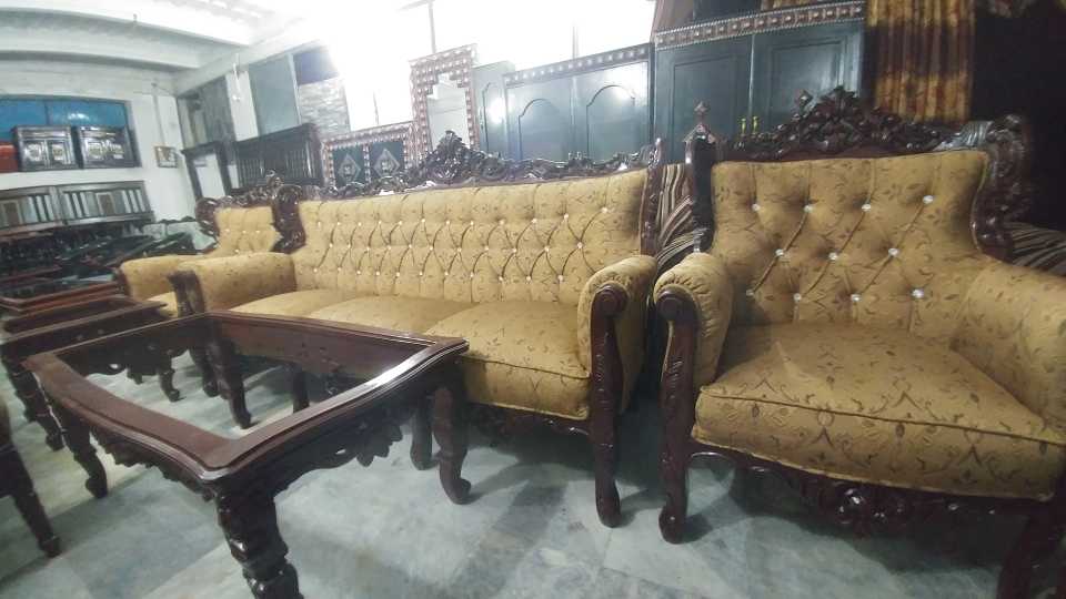 5 seater sofa set with ta.. in Sher Ali Town Peshawar, Khyber Pakhtunkhwa - Free Business Listing