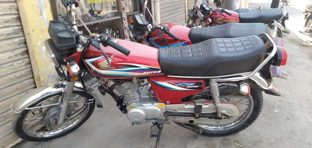 Honda 125.. in Faisalabad, Punjab - Free Business Listing