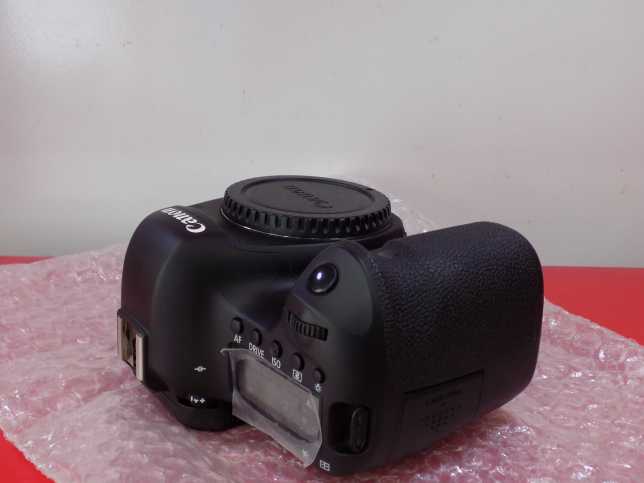 Canon 6d new condition bo.. in Karachi City, Sindh - Free Business Listing