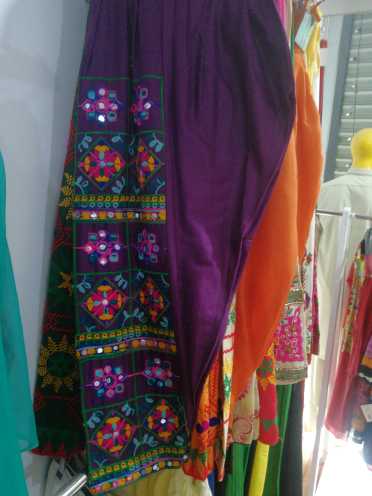 ladies shalwar.. in Township - Free Business Listing