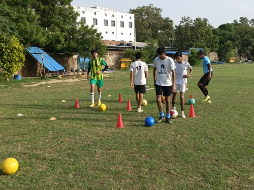 football and fitness coac.. in New Delhi, Delhi 110070 - Free Business Listing
